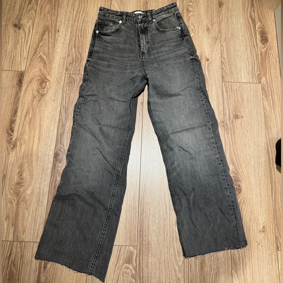 Zara Jeans - Picture 2 of 7